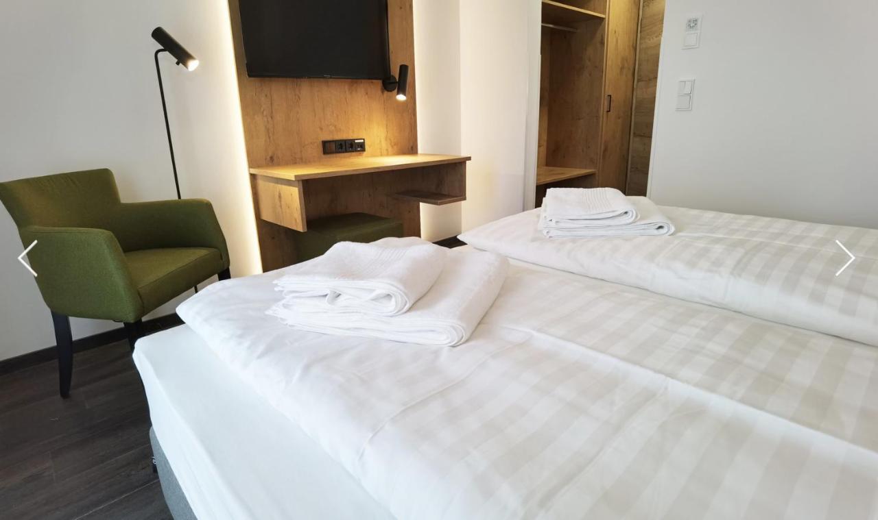 Waldschloessl Hotel Bruckmühl Eksteriør billede