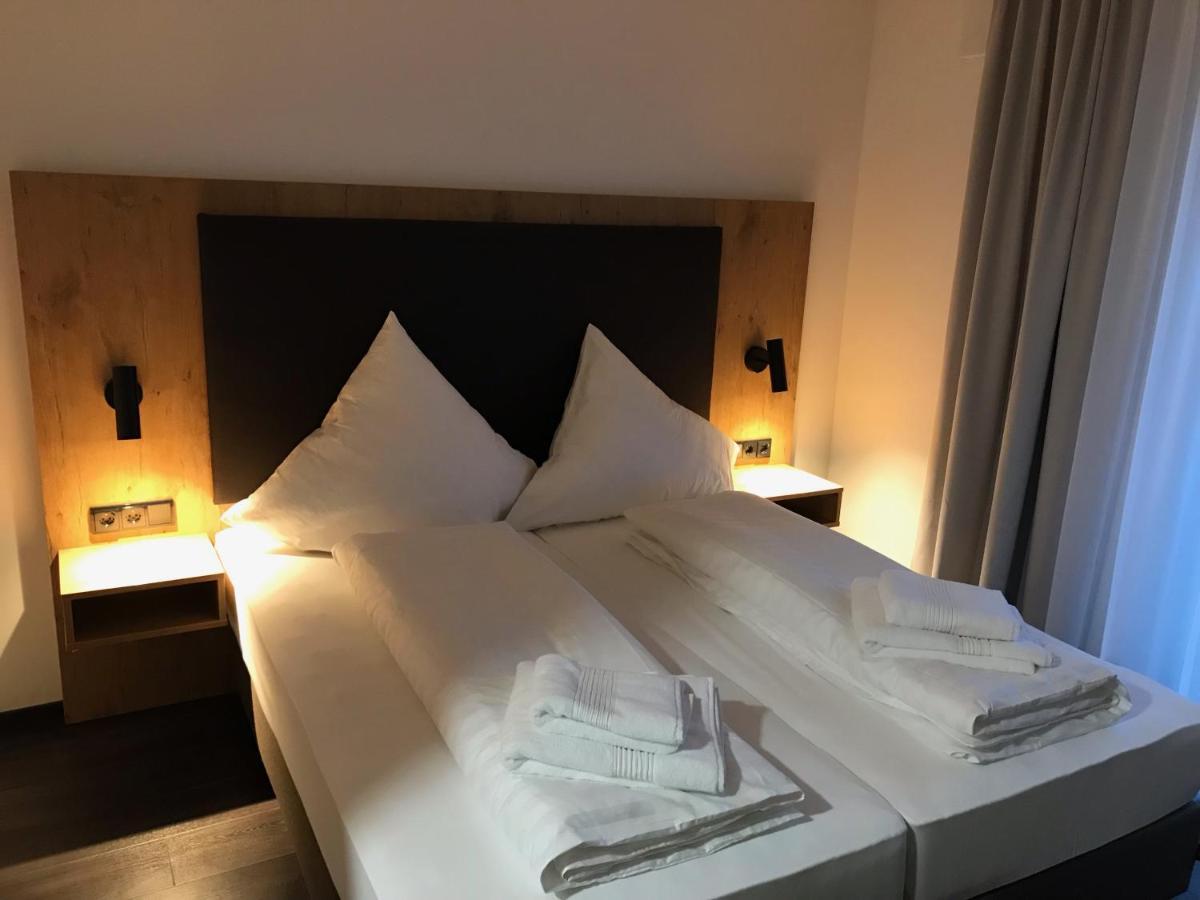 Waldschloessl Hotel Bruckmühl Eksteriør billede