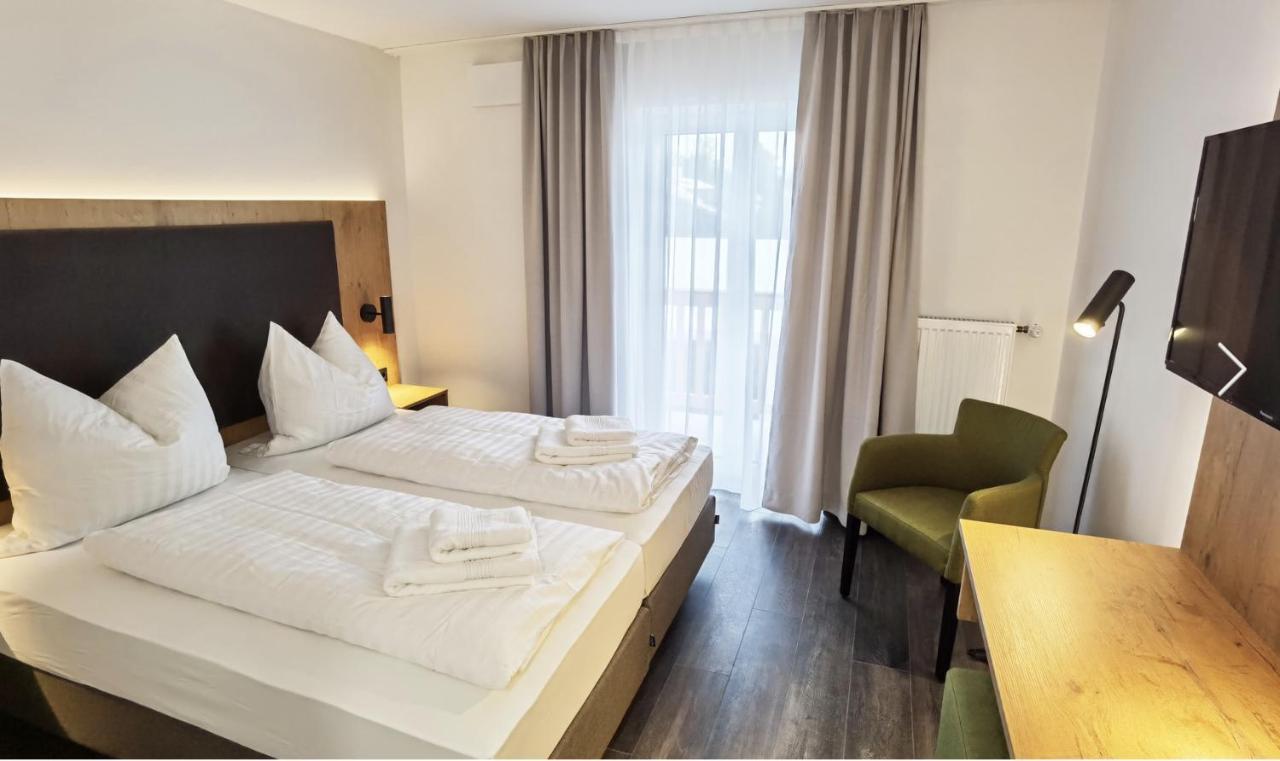 Waldschloessl Hotel Bruckmühl Eksteriør billede